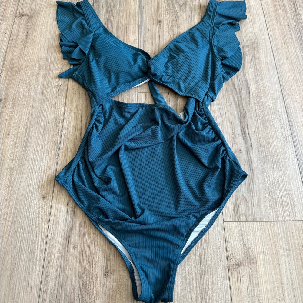 Amazon Teal Ruffle One-Piece Maternity Swimsuit Size XL